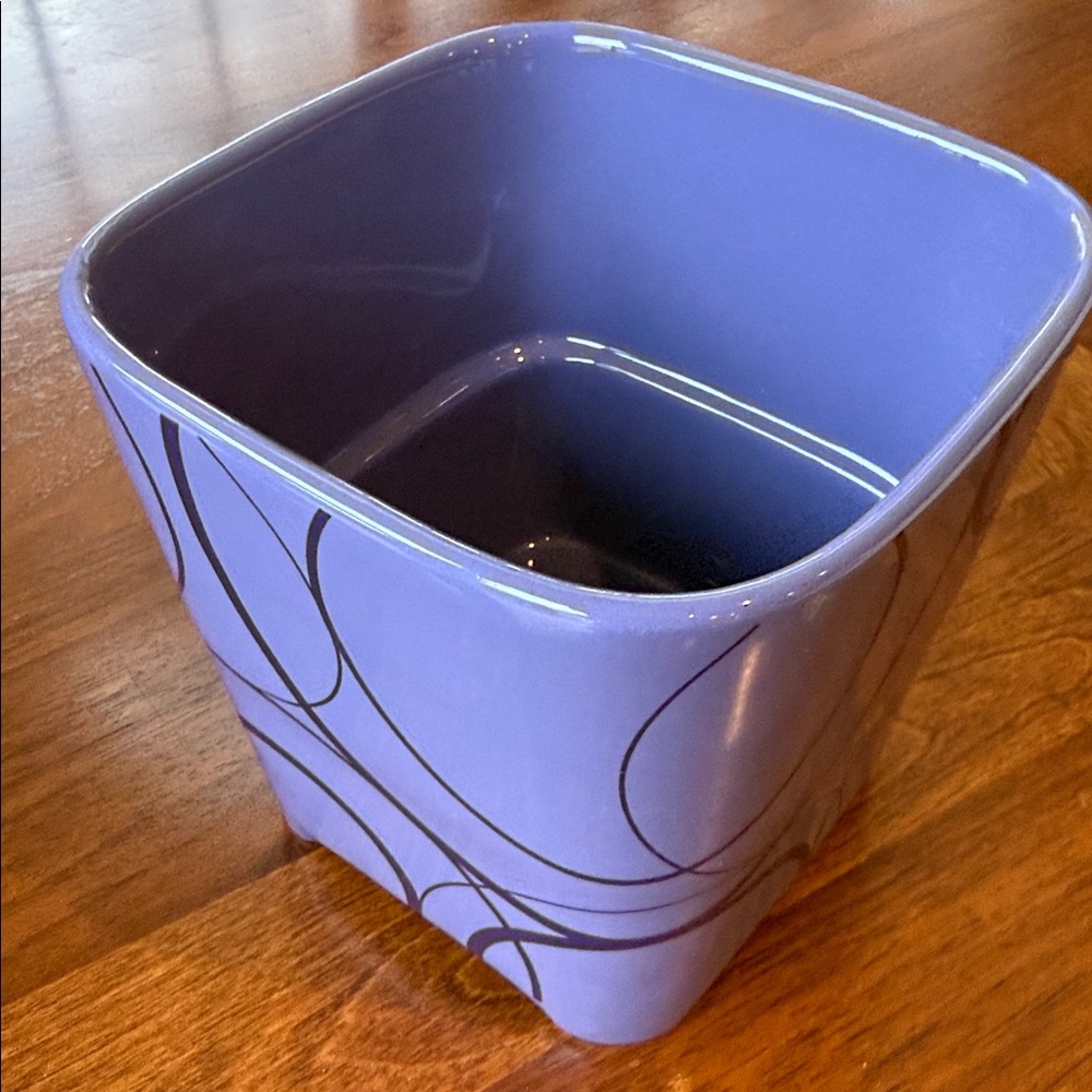 NEVER USED IKEA PURPLE PLANT POT W SWIRL DESIGN ACCENT